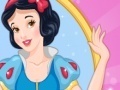 Peli Snow White Sweet Sixteen