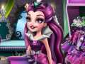 Peli Dark Queen Closet