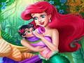 Peli Mermaid Baby Feeding